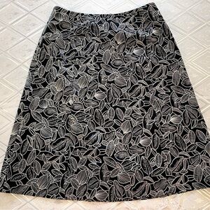 Talbots Elegant Black Skirt with White Leaf Embroidery, size 4, EUC